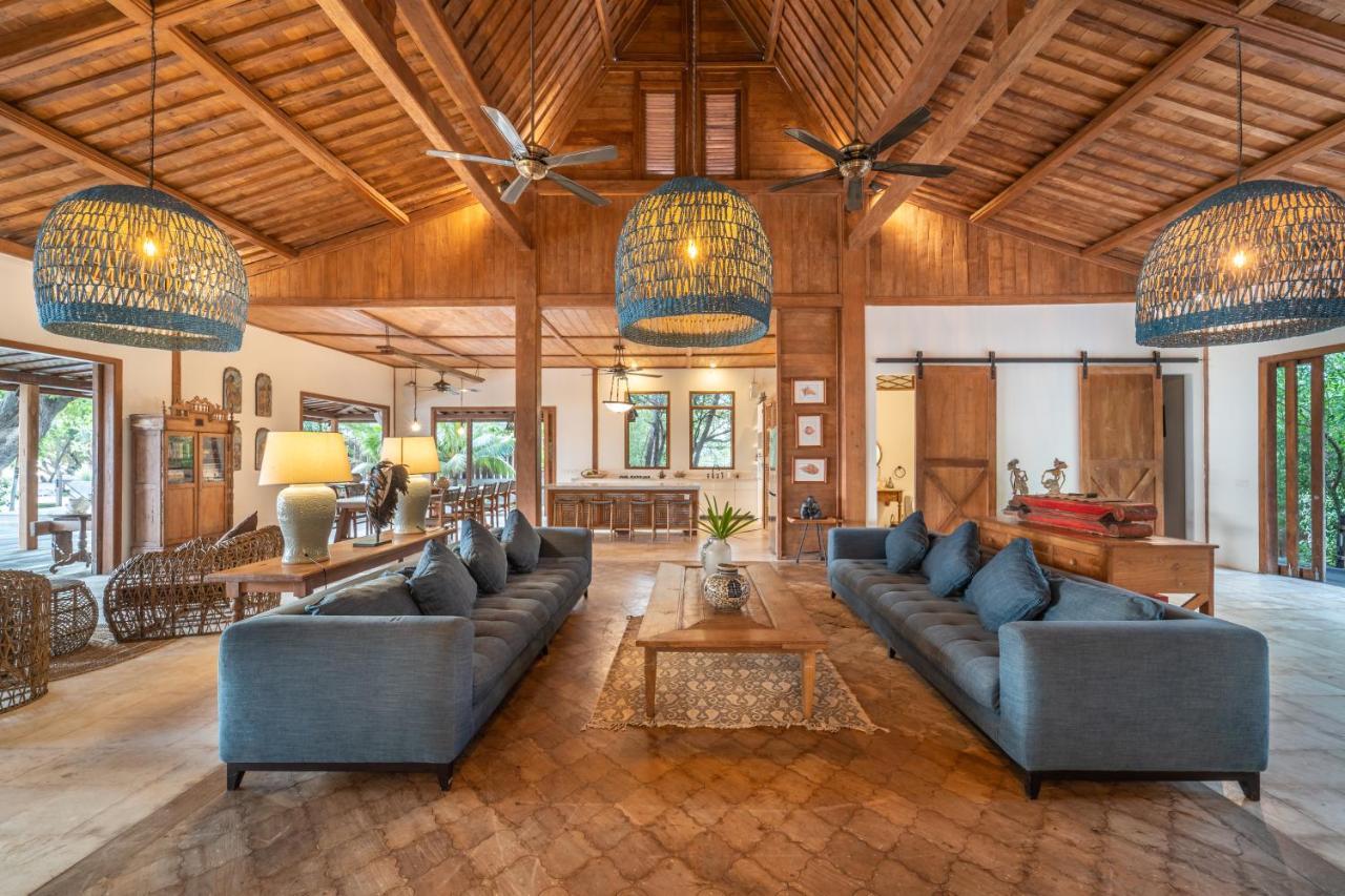 Villa Pulau Cinta Boutique Suites Гілі-Мено Екстер'єр фото