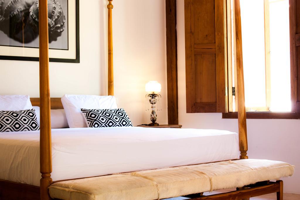 Villa Pulau Cinta Boutique Suites Гілі-Мено Екстер'єр фото