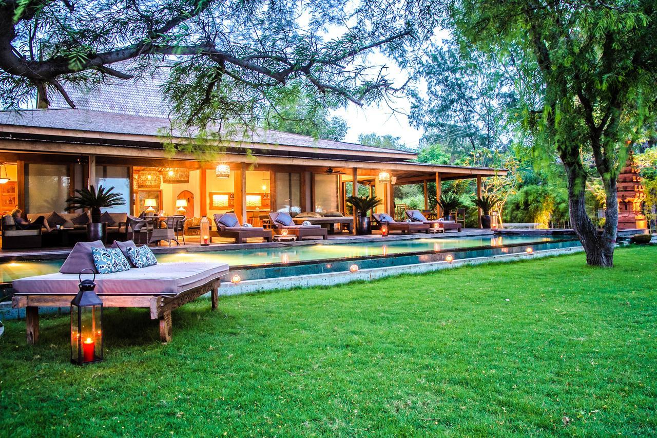 Villa Pulau Cinta Boutique Suites Гілі-Мено Екстер'єр фото